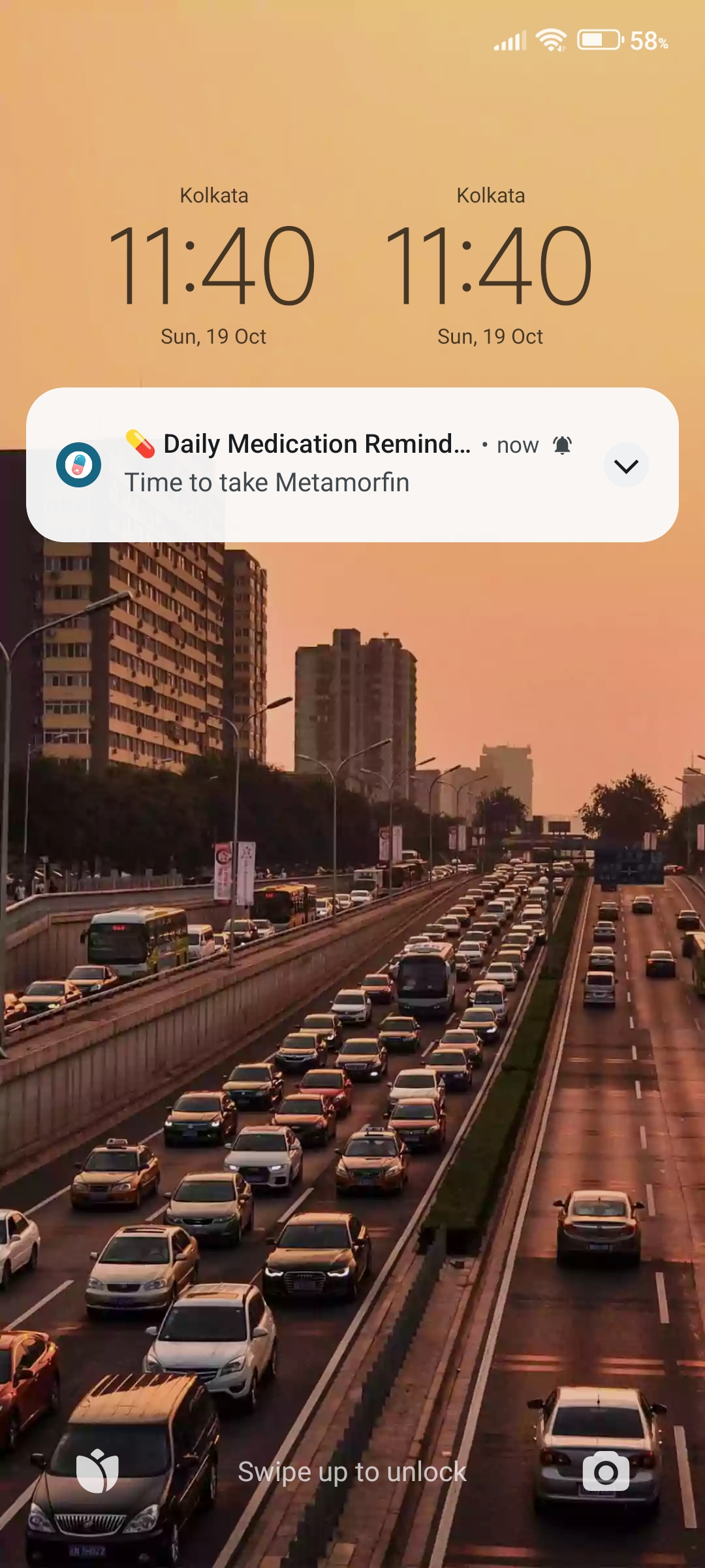 Smart medication reminder notification on smartphone lock screen